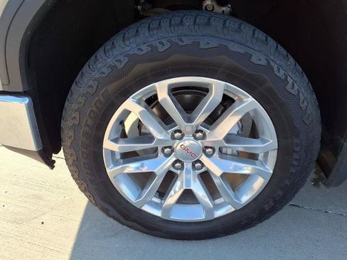 Used 2019 GMC Sierra 1500 SLT RWD image 21