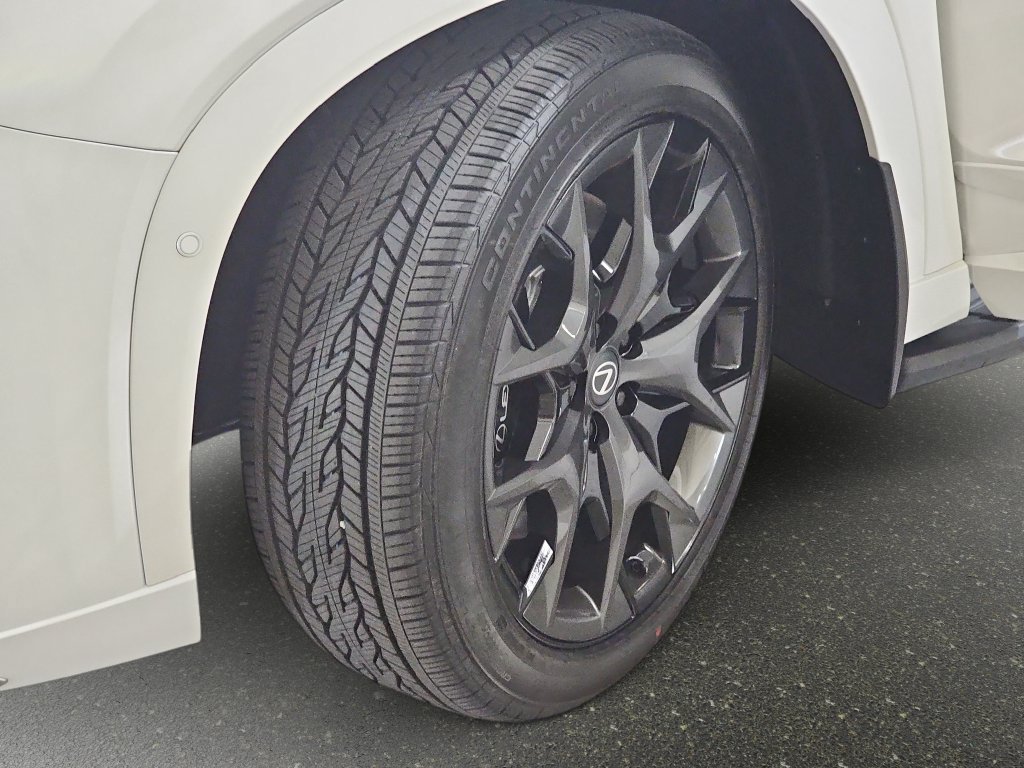 New 2026 Lexus TX 500h AWD image 31