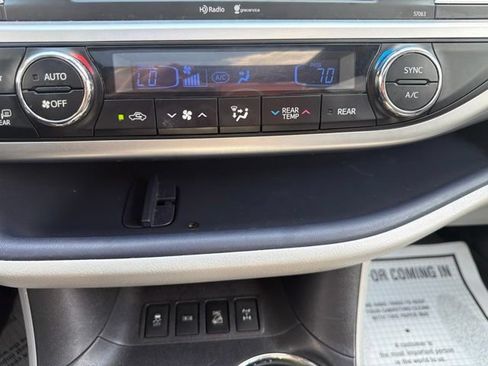 Used 2015 Toyota Highlander XLE AWD/4WD image 35
