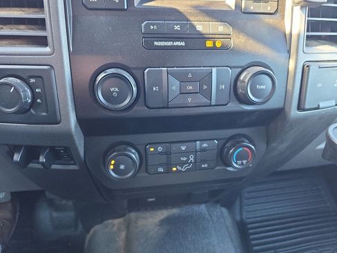 Used 2020 Ford F250 XL w/ Power Equipment Group image 21