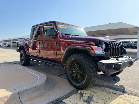 Used 2021 Jeep Gladiator Sport AWD/4WD image 3