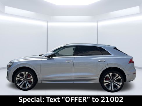 Used 2019 Audi Q8 Prestige w/ Luxury Package AWD/4WD image 5