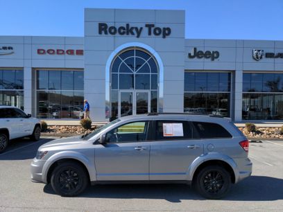 Used 2020 Dodge Journey SE w/ Blacktop Package