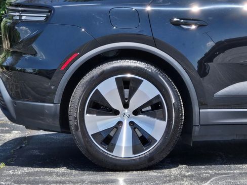 Used 2024 Porsche Macan 4 Electric image 15