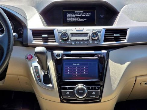 Used 2014 Honda Odyssey EX-L image 19