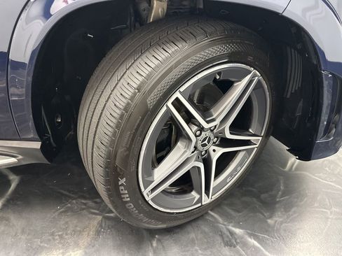 Used 2022 Mercedes-Benz GLS 450 4MATIC image 42