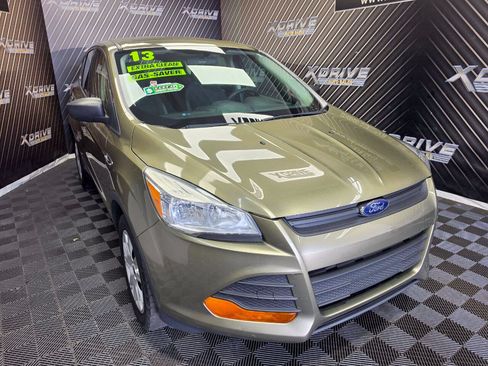 Used 2013 Ford Escape S FWD image 3