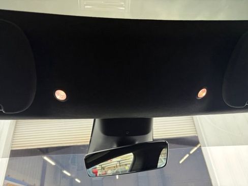 Used 2021 Tesla Model S Plaid image 12