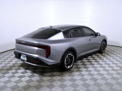 Used 2026 Kia K4 EX FWD image 7
