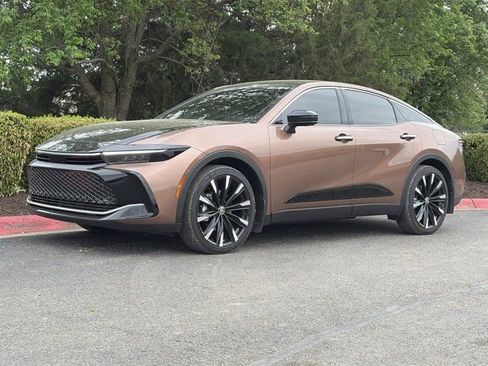 Used 2024 Toyota Crown Platinum image 7