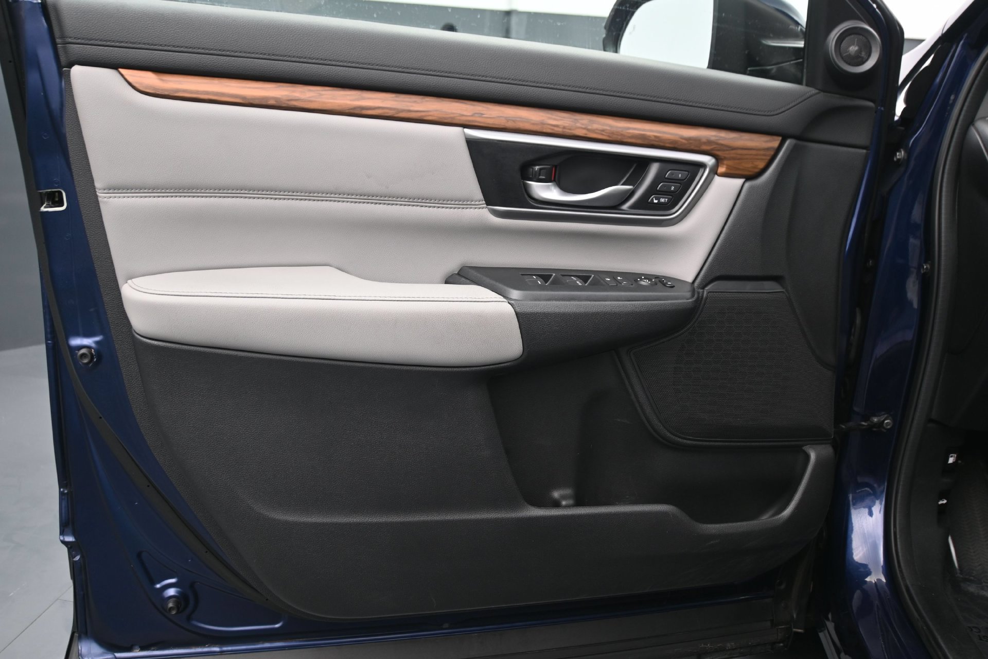 Used 2019 Honda CR-V EX-L image 18