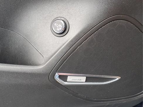 Used 2023 Buick Envision Avenir AWD/4WD image 19