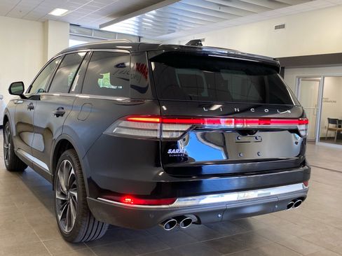 New 2026 Lincoln Aviator Reserve w/ Luxury Package AWD/4WD image 5
