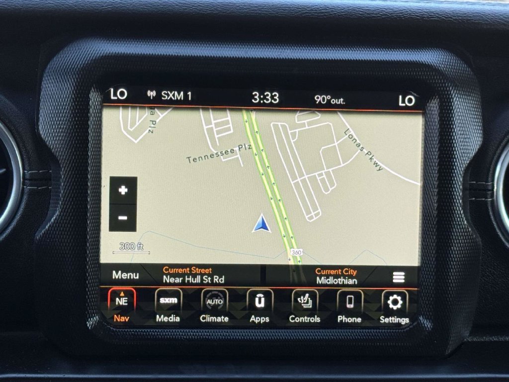 Used 2018 Jeep Wrangler Unlimited Sahara AWD/4WD image 4