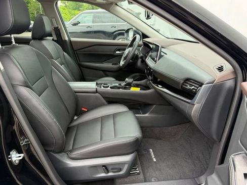 Used 2023 Nissan Rogue SL AWD/4WD image 29