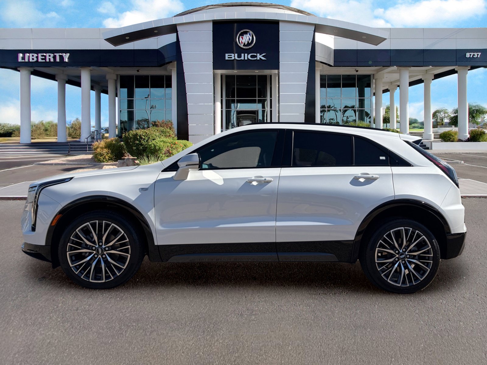Used 2024 Cadillac XT4 Sport AWD/4WD image 6