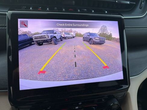 Used 2024 Jeep Grand Cherokee L Limited image 20