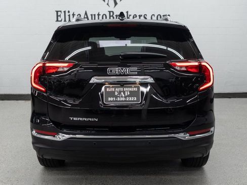 Used 2020 GMC Terrain SLT w/ Preferred Package image 4