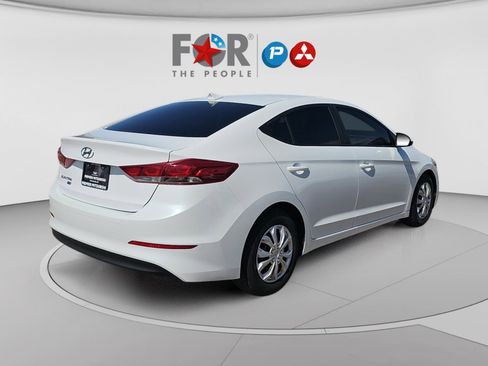 Used 2017 Hyundai Elantra SE FWD image 5