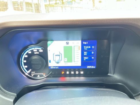 Used 2023 Ford Bronco Outer Banks image 16