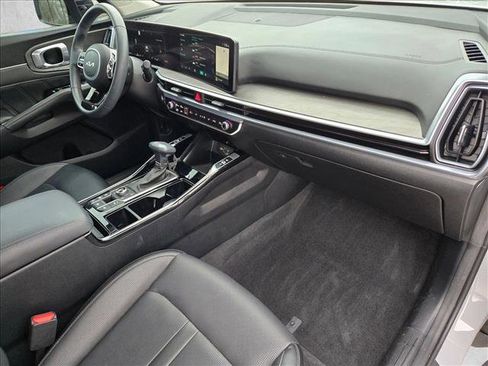 Used 2025 Kia Sorento SX image 22