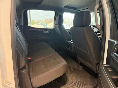 Certified 2024 Chevrolet Silverado 1500 LT Trail Boss AWD/4WD image 9