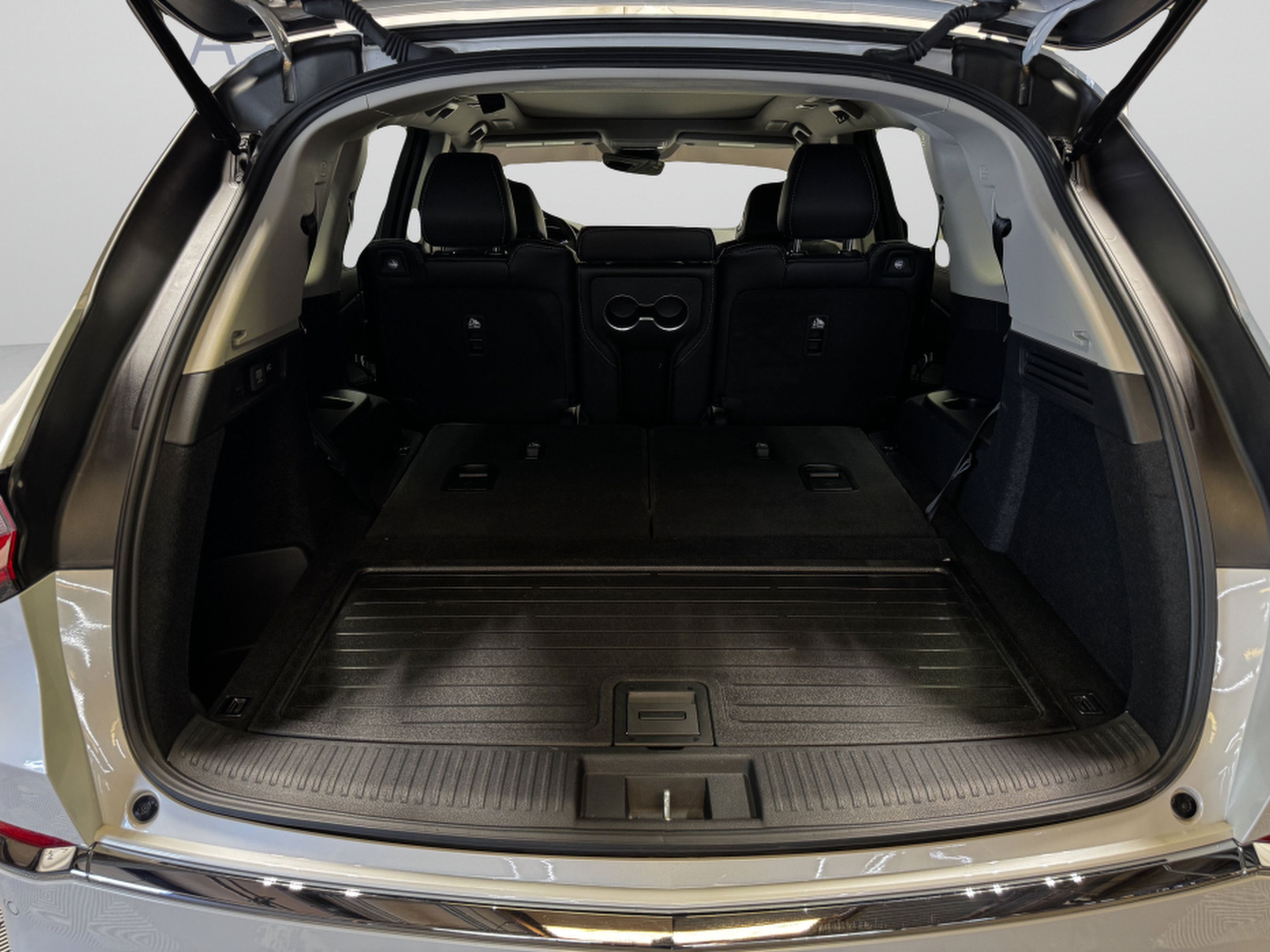 Certified 2026 Acura MDX w/ Technology Package FWD image 39