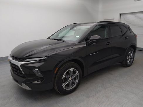 Used 2024 Chevrolet Blazer LT w/ Convenience Package image 2