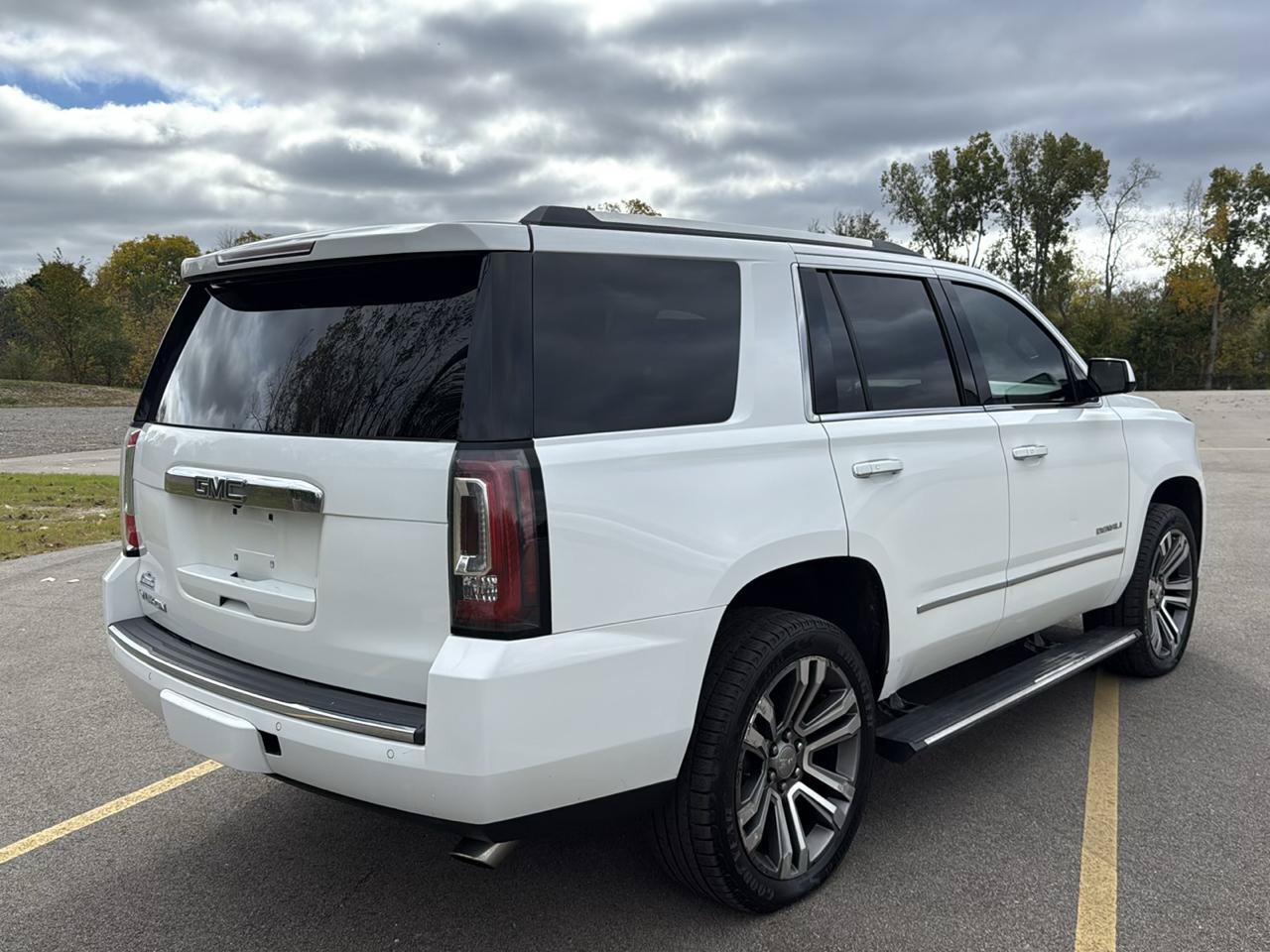 Used 2019 GMC Yukon Denali w/ Denali Ultimate Package AWD/4WD image 5