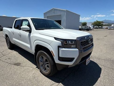 New 2026 Nissan Frontier SV w/ Tow Package AWD/4WD image 2