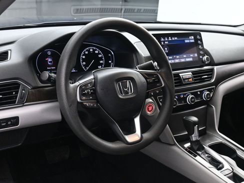 Used 2020 Honda Accord EX image 23