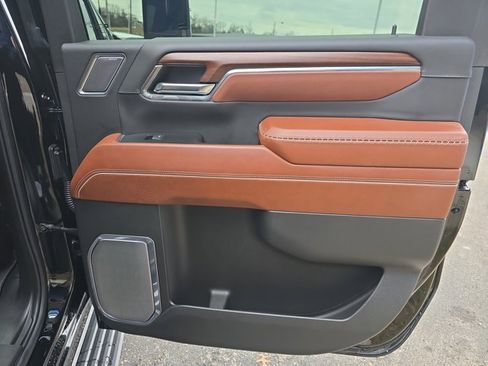 Used 2024 GMC Sierra 2500 Denali Ultimate image 21