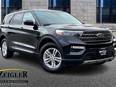 Certified 2022 Ford Explorer XLT w/ Equipment Group 202A