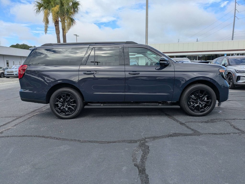 New 2027 Ford Expedition Max Platinum AWD/4WD image 3