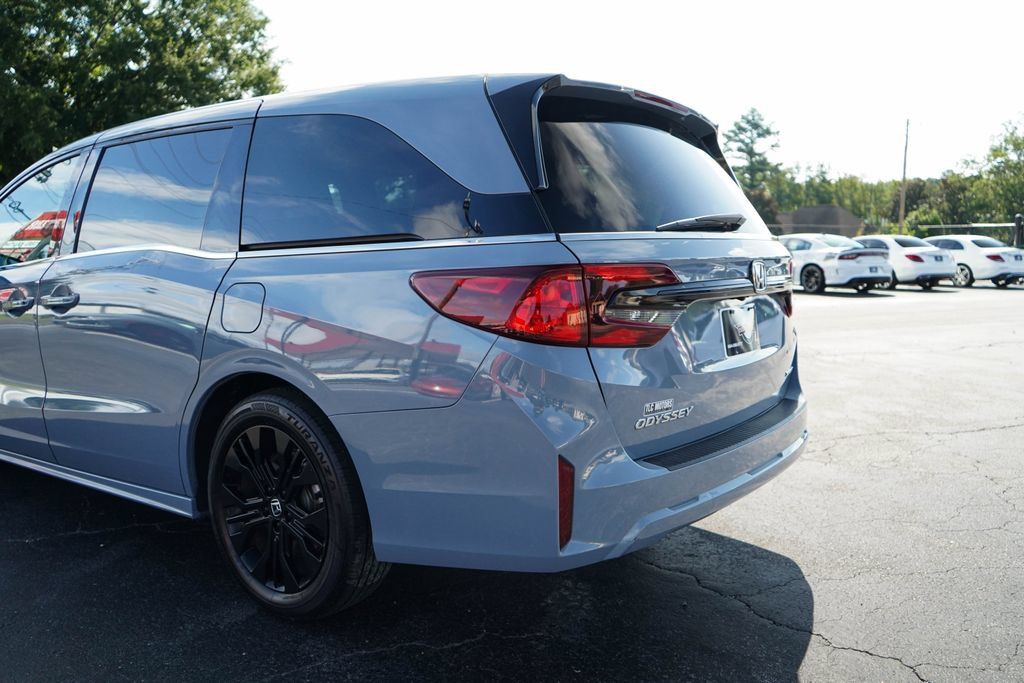 Used 2025 Honda Odyssey Sport-L image 21