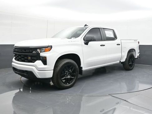 New 2026 Chevrolet Silverado 1500 Custom image 3