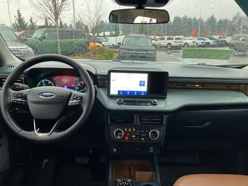 Certified 2024 Ford Maverick Lariat image 6