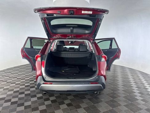 Used 2021 Toyota RAV4 Limited w/ Limited Grade Weather Package AWD/4WD image 18