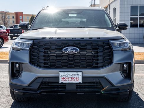 New 2026 Ford Explorer ST-Line w/ ST-Line Street Pack AWD/4WD image 2