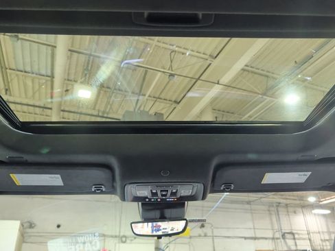 Used 2024 GMC Sierra 1500 Denali Ultimate AWD/4WD image 17