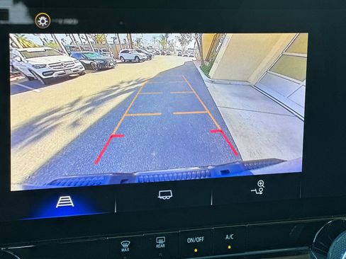 Certified 2023 Chevrolet Colorado Trail Boss w/ Advanced Trailering Package image 18