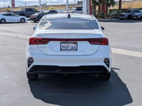Used 2023 Kia Forte LXS FWD image 9