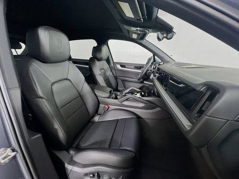 New 2026 Porsche Cayenne AWD/4WD image 30