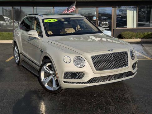 Used 2018 Bentley Bentayga image 3