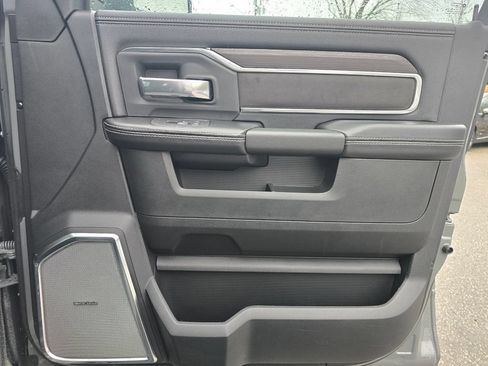 New 2026 RAM 2500 Laramie AWD/4WD image 39