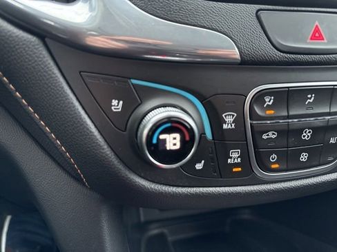 Used 2020 Chevrolet Equinox Premier image 31