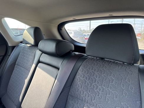 Used 2025 Kia Seltos S image 20