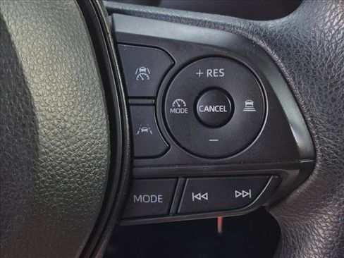 Used 2023 Toyota Corolla LE FWD image 12