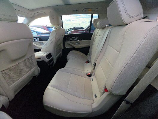 Used 2022 Mercedes-Benz GLS 450 4MATIC image 5