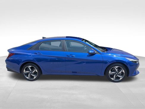 Certified 2023 Hyundai Elantra SEL w/ Convenience Package FWD image 15
